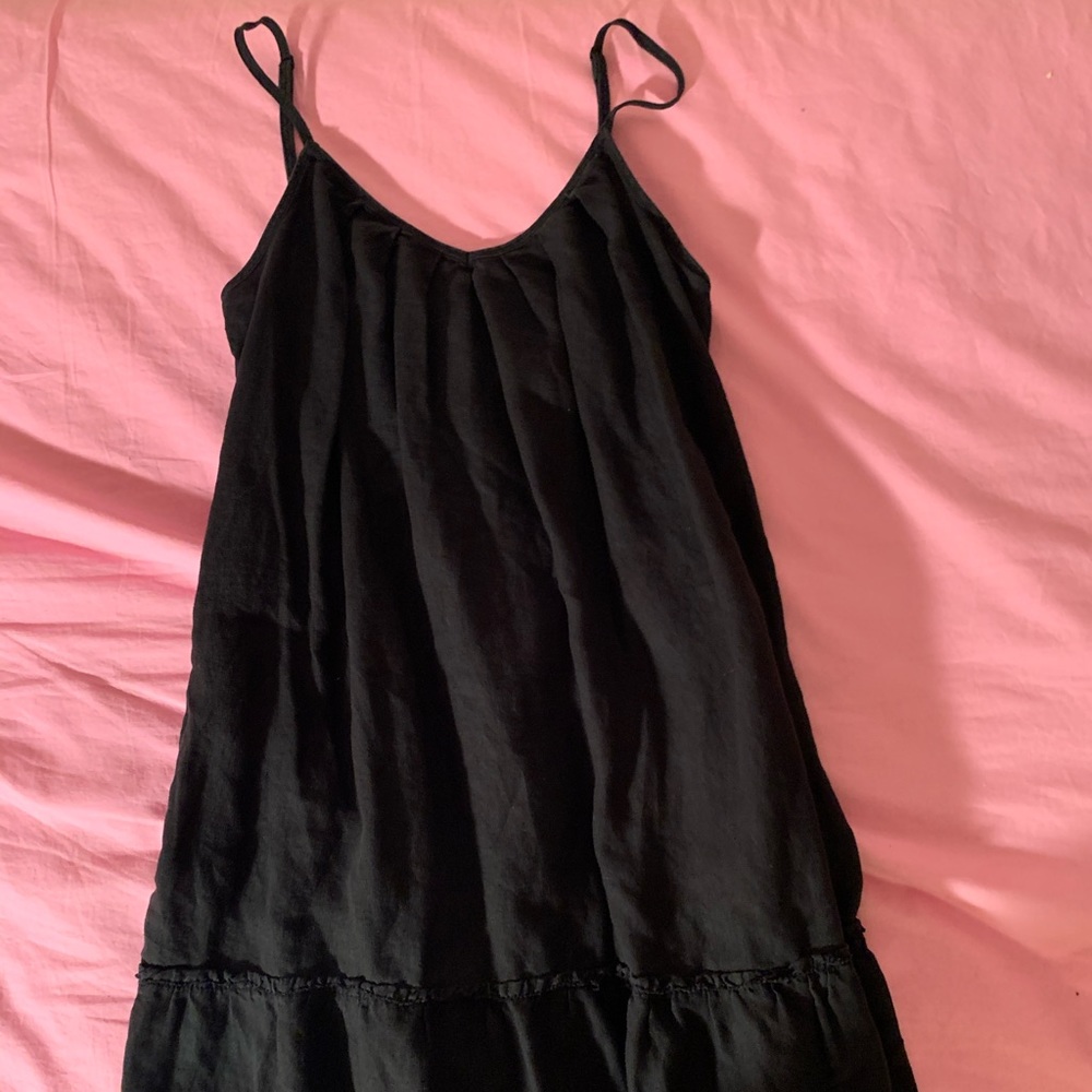 gap XS little flowy black dress - fits most